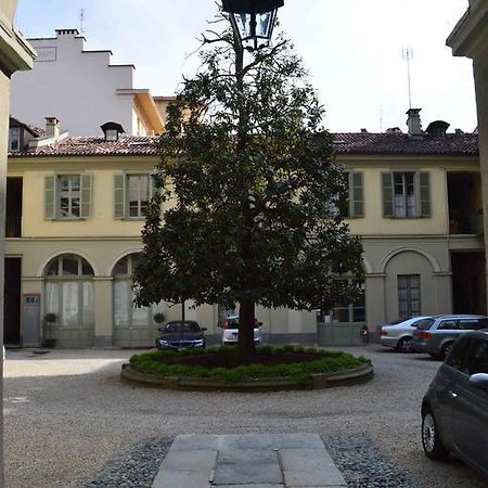 La Finestra Sul Cortile Apartment Turin Bagian luar foto